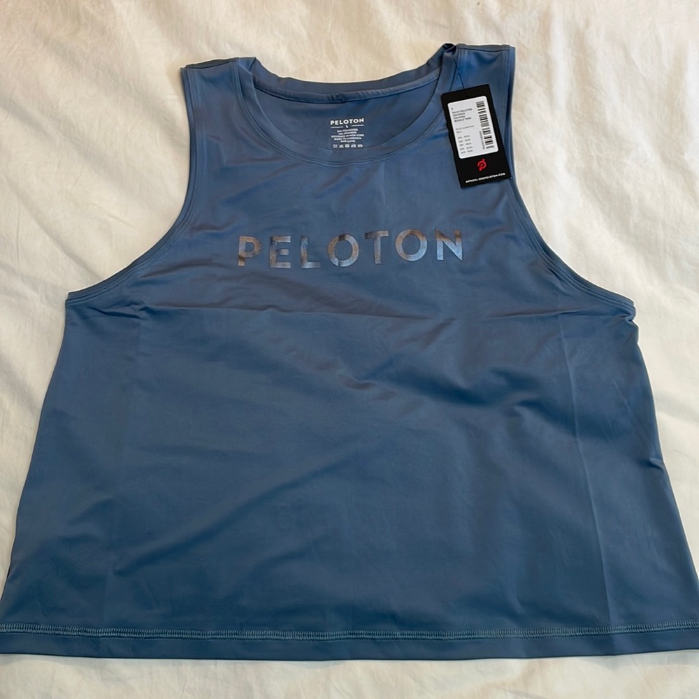Peloton cropped muscle tank size large